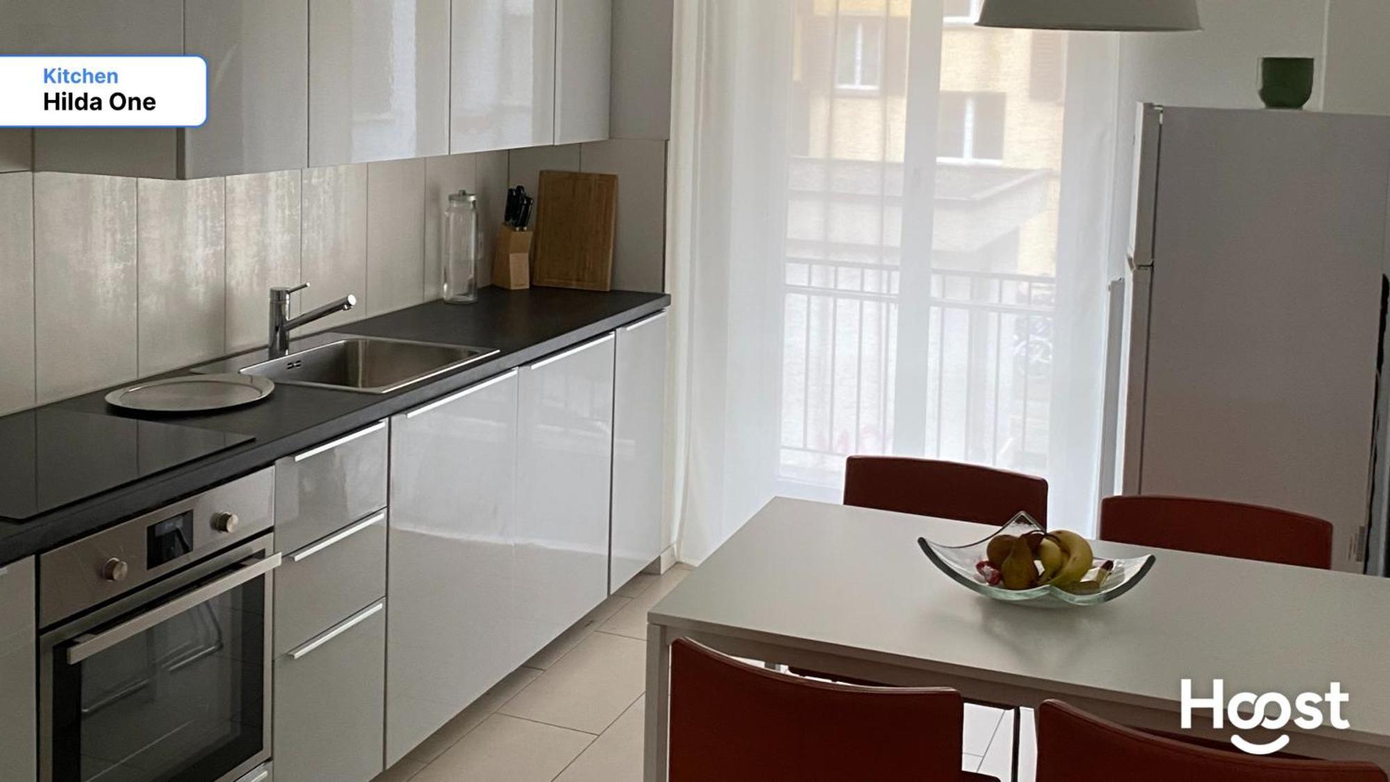 H1 With 4,5 Room, Bathroom, Kitchen, Central, Quiet & Modern With Office Zurich Exterior photo