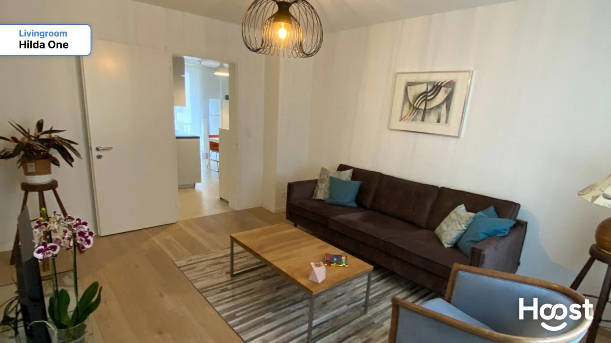 H1 With 4,5 Room, Bathroom, Kitchen, Central, Quiet & Modern With Office Zurich Exterior photo